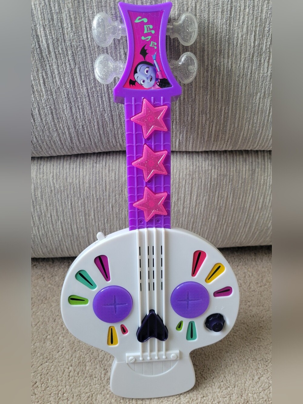 Musical Vampirina Guitar Toy